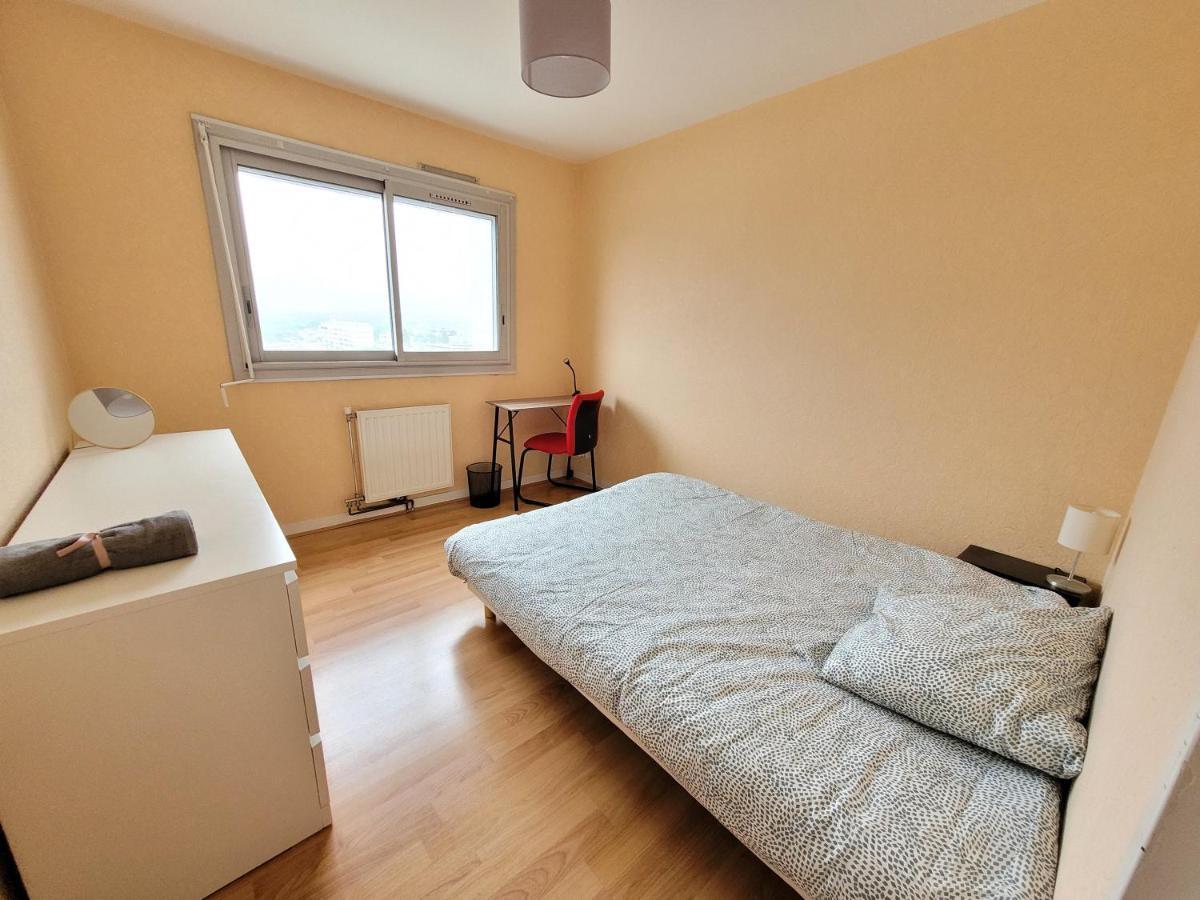 Appartement T5 Avec 4 Lits Doubles بريست المظهر الخارجي الصورة